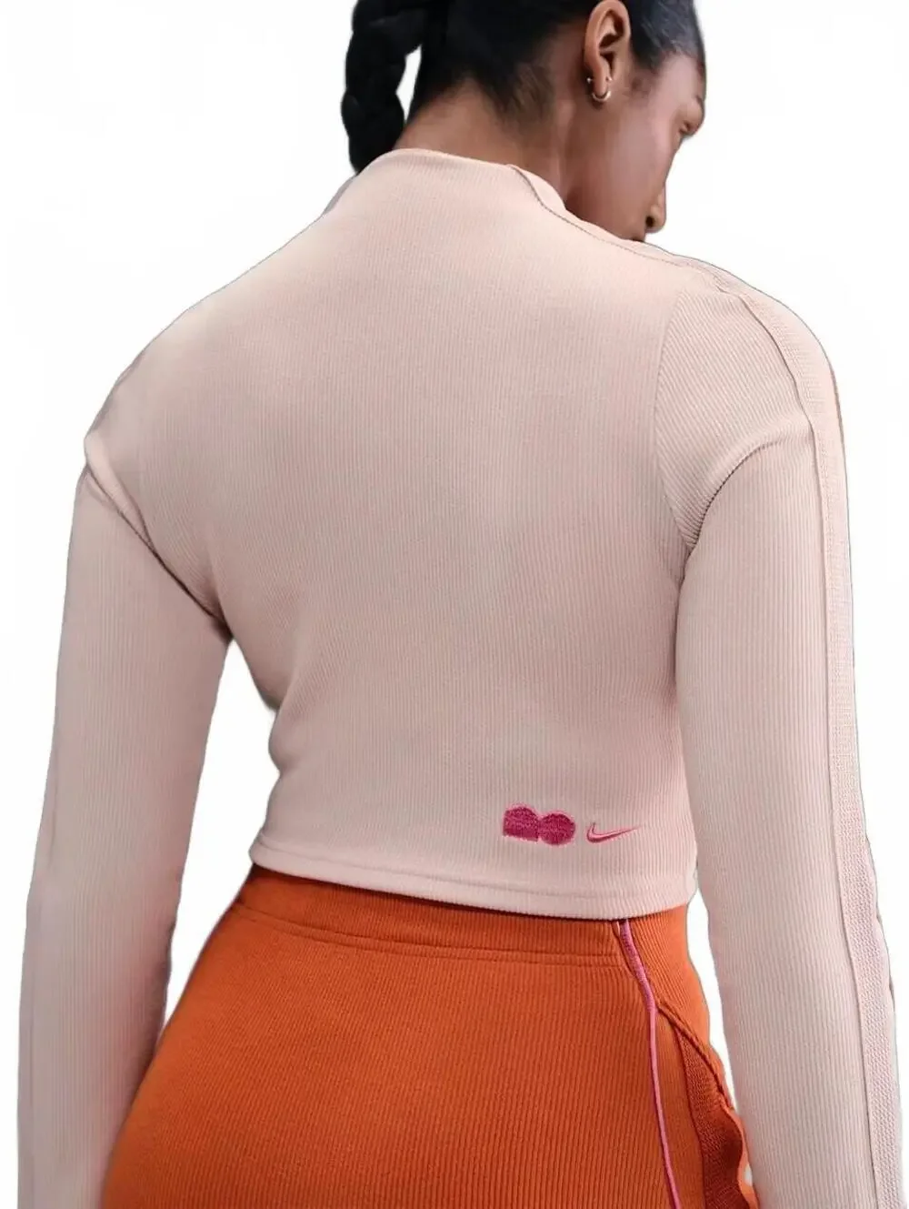 Nike 69% polyester